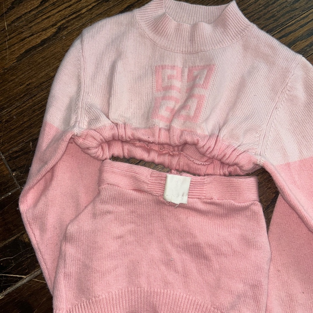 Pink Givenchy Sweater size8 - Picture 3 of 4